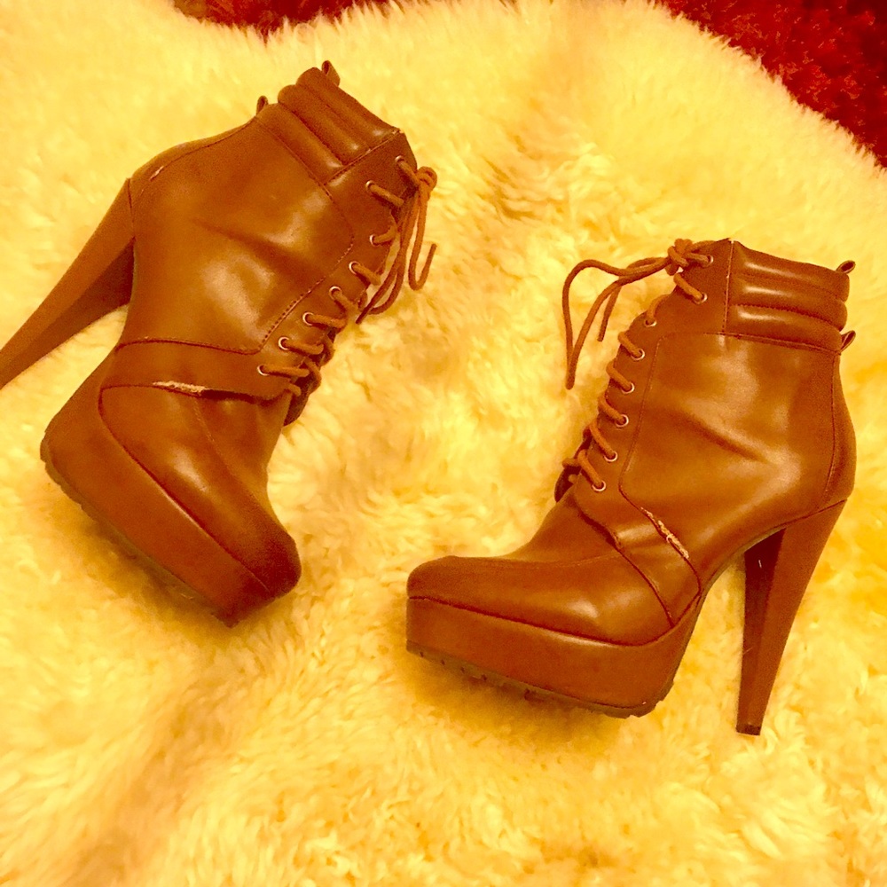 Brown Lace up sexy boots